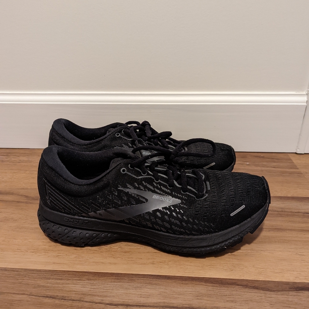 Black Brooks Ghost